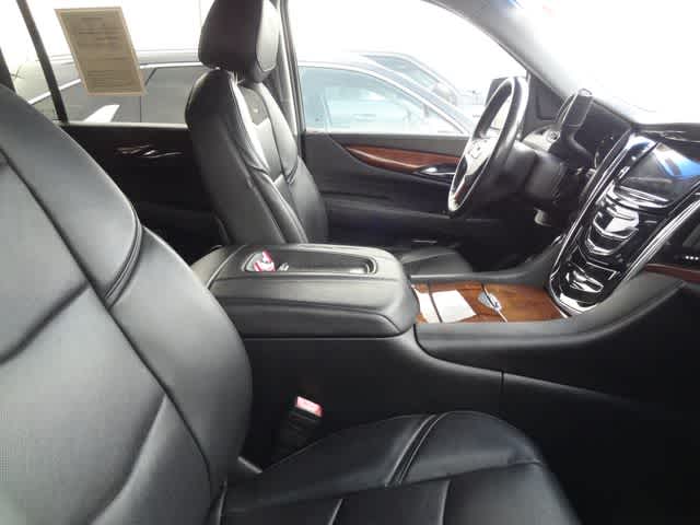 2016 Cadillac Escalade ESV Luxury Collection