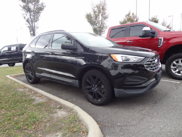 2022 Ford Edge SE