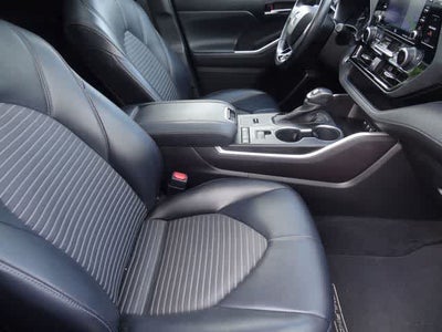 2021 Toyota Highlander XSE