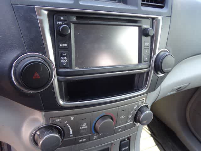 2013 Toyota Highlander SE