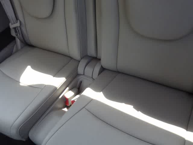 2013 Toyota Highlander SE