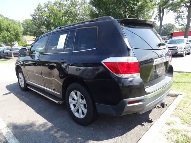 2013 Toyota Highlander SE
