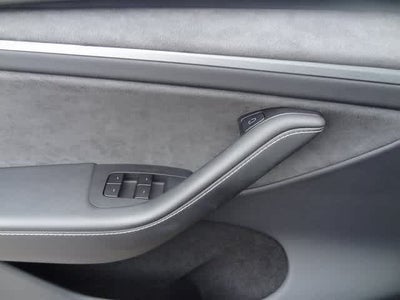 2025 Tesla Model Y Long Range