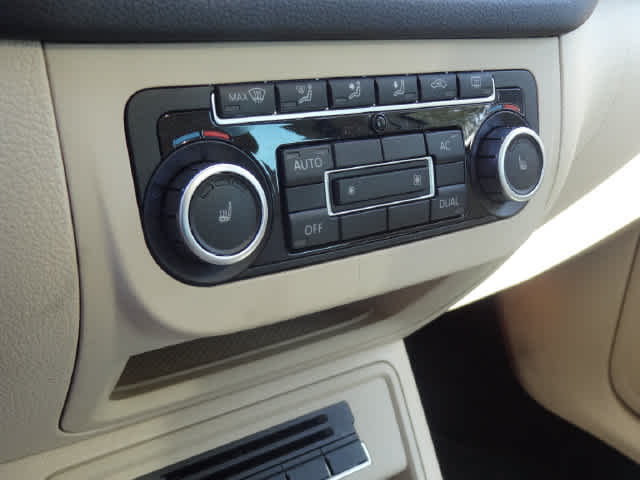 2011 Volkswagen Tiguan Base