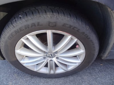2011 Volkswagen Tiguan Base