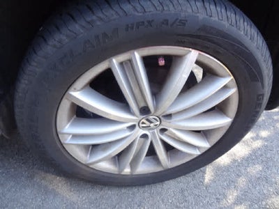 2011 Volkswagen Tiguan Base