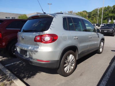 2011 Volkswagen Tiguan Base