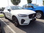 2022 Volvo XC60 B5 R-Design