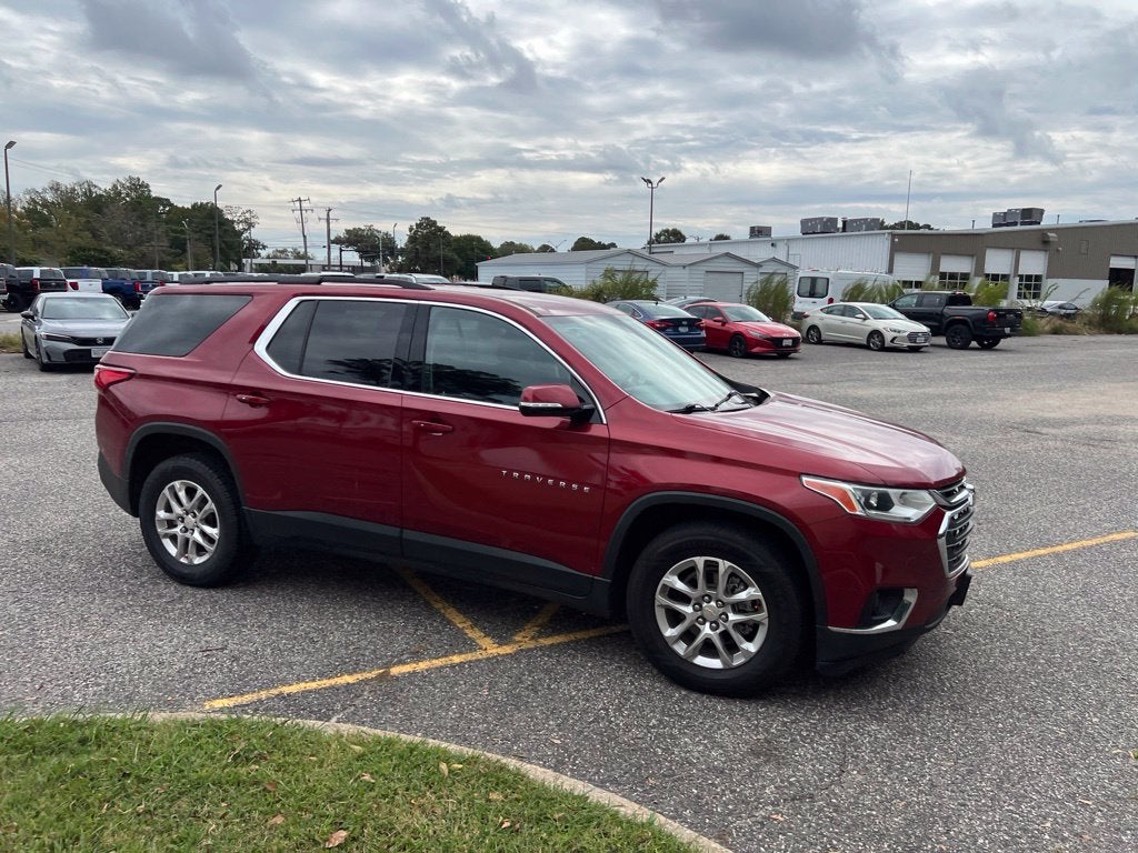 2020 Chevrolet Traverse LT Cloth