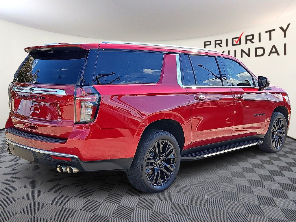 2022 Chevrolet Suburban High Country