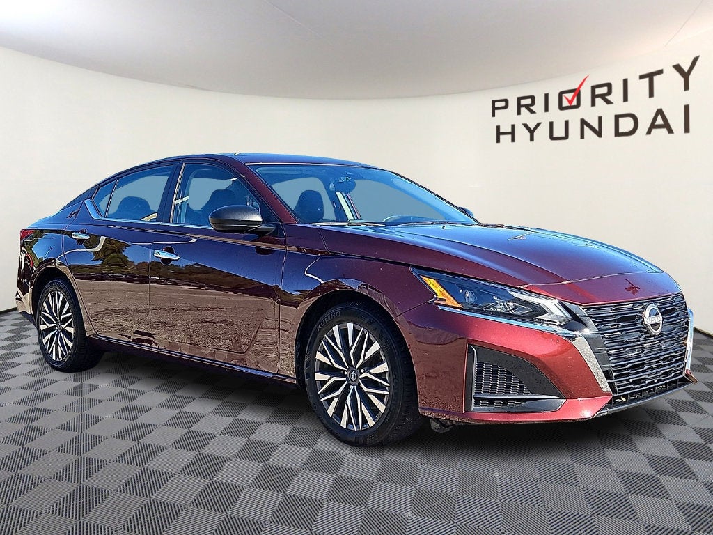 2025 Nissan Altima SV
