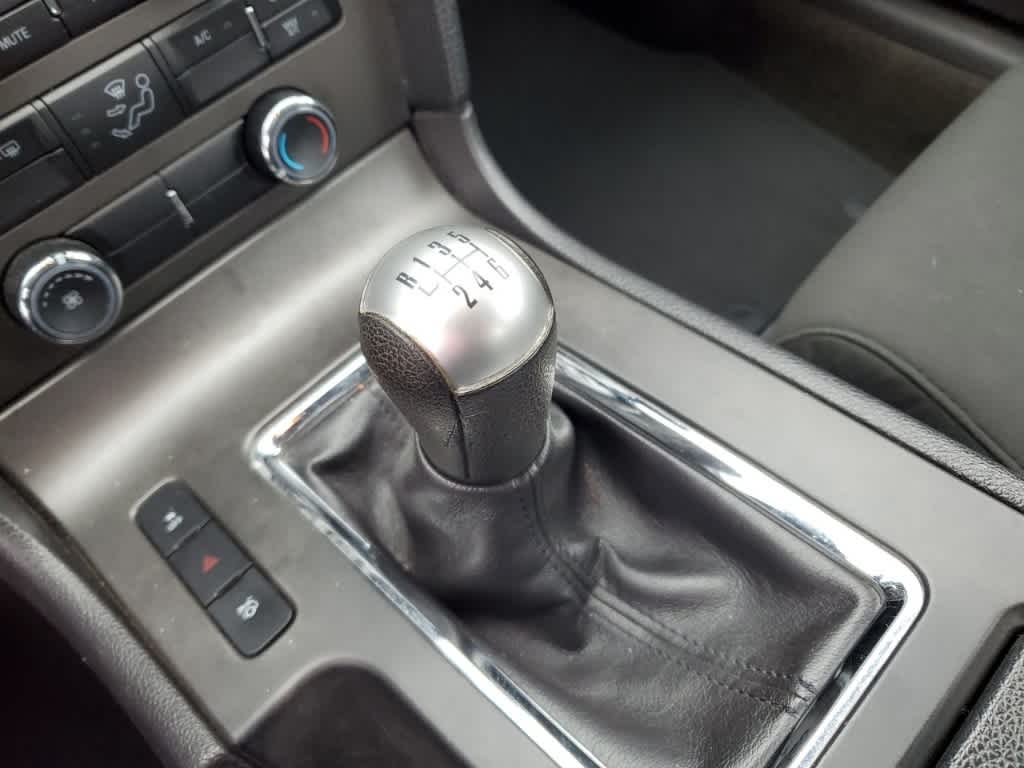 2014 Ford Mustang V6