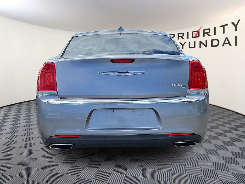 2016 Chrysler 300 300C