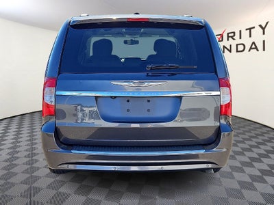 2015 Chrysler Town & Country Touring-L