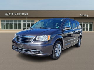 2015 Chrysler Town &amp; Country Touring-L