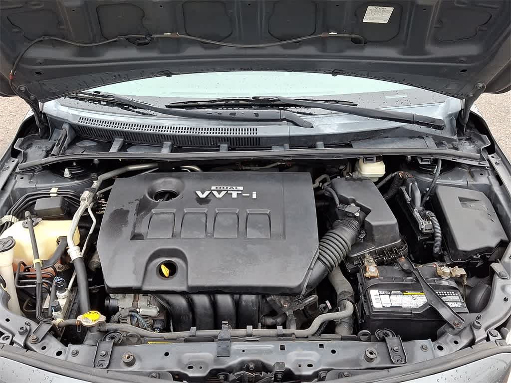 2010 Toyota Corolla 4dr Sdn Auto (Natl)