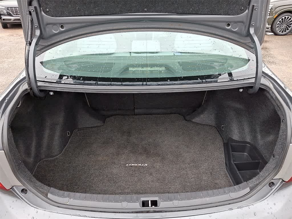 2010 Toyota Corolla 4dr Sdn Auto (Natl)