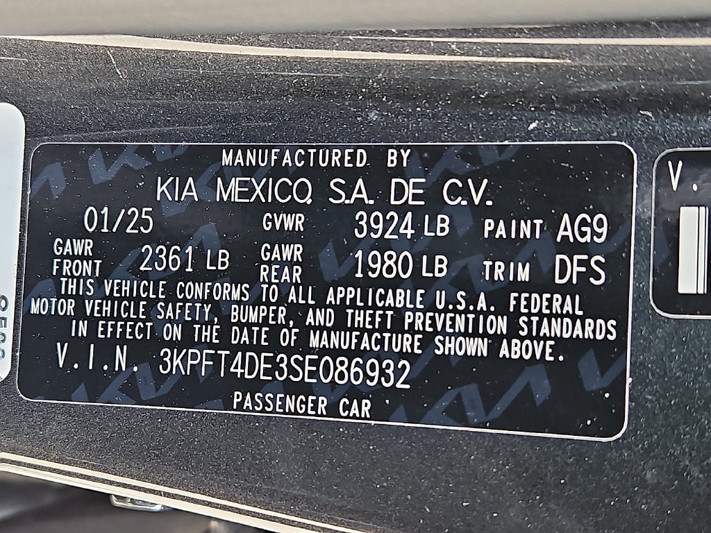 2025 Kia K4 LXS