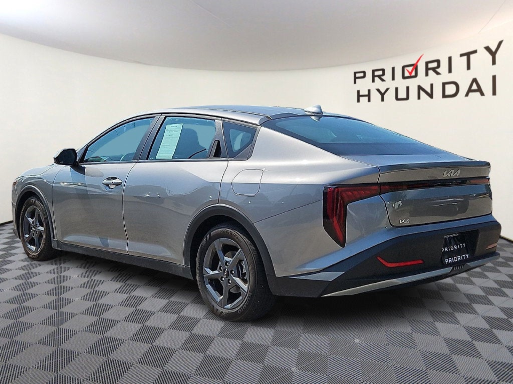 2025 Kia K4 LXS