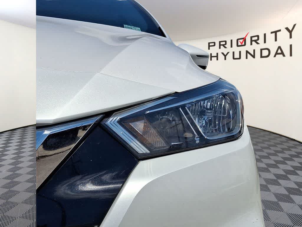 2020 Nissan Versa SV