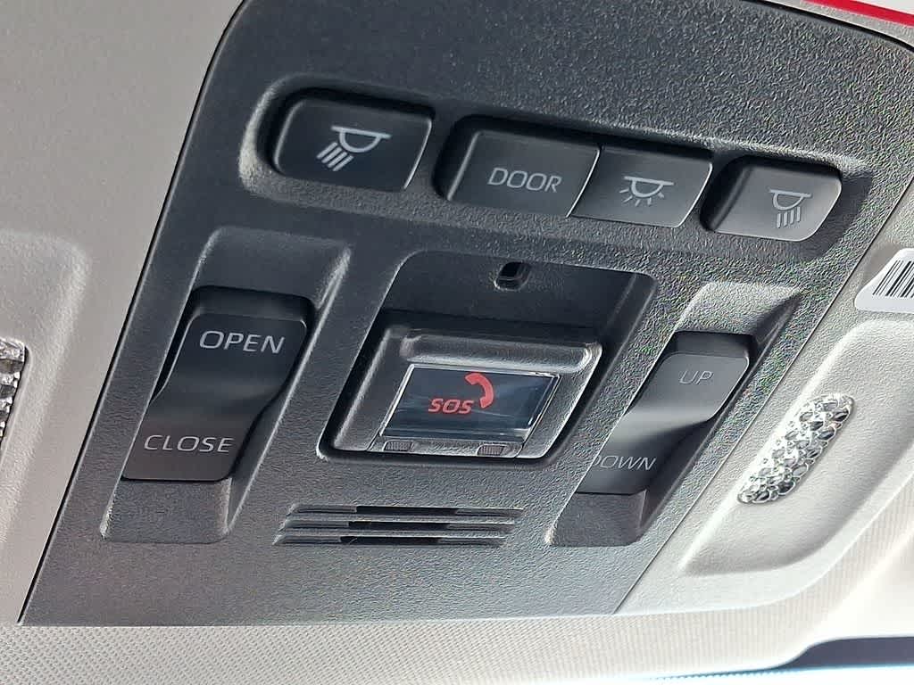 2023 Toyota Camry Hybrid XLE