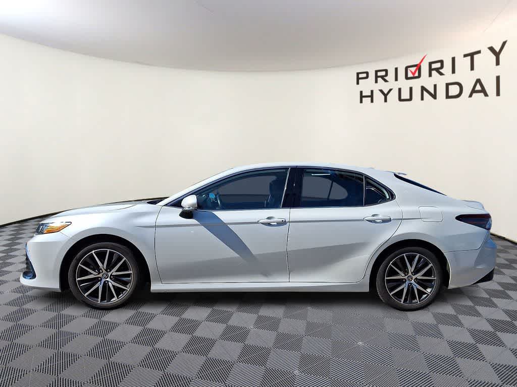 2023 Toyota Camry Hybrid XLE