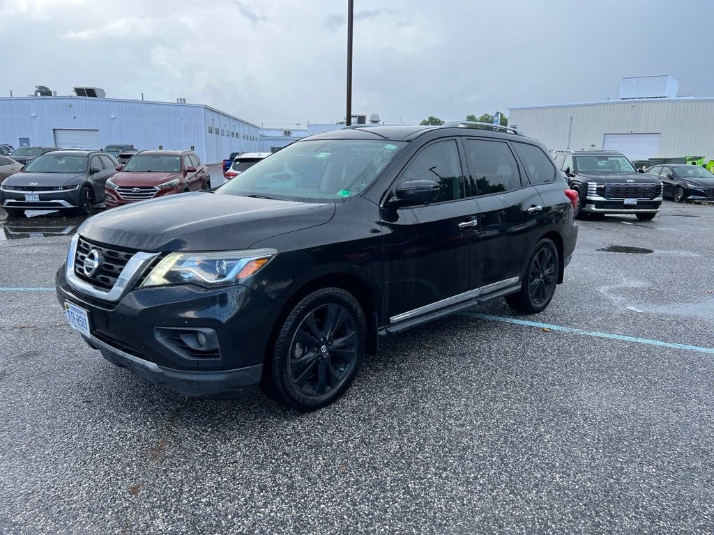 2017 Nissan Pathfinder Platinum