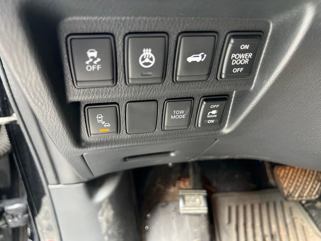 2017 Nissan Pathfinder Platinum