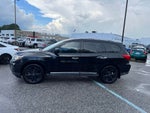 2017 Nissan Pathfinder Platinum