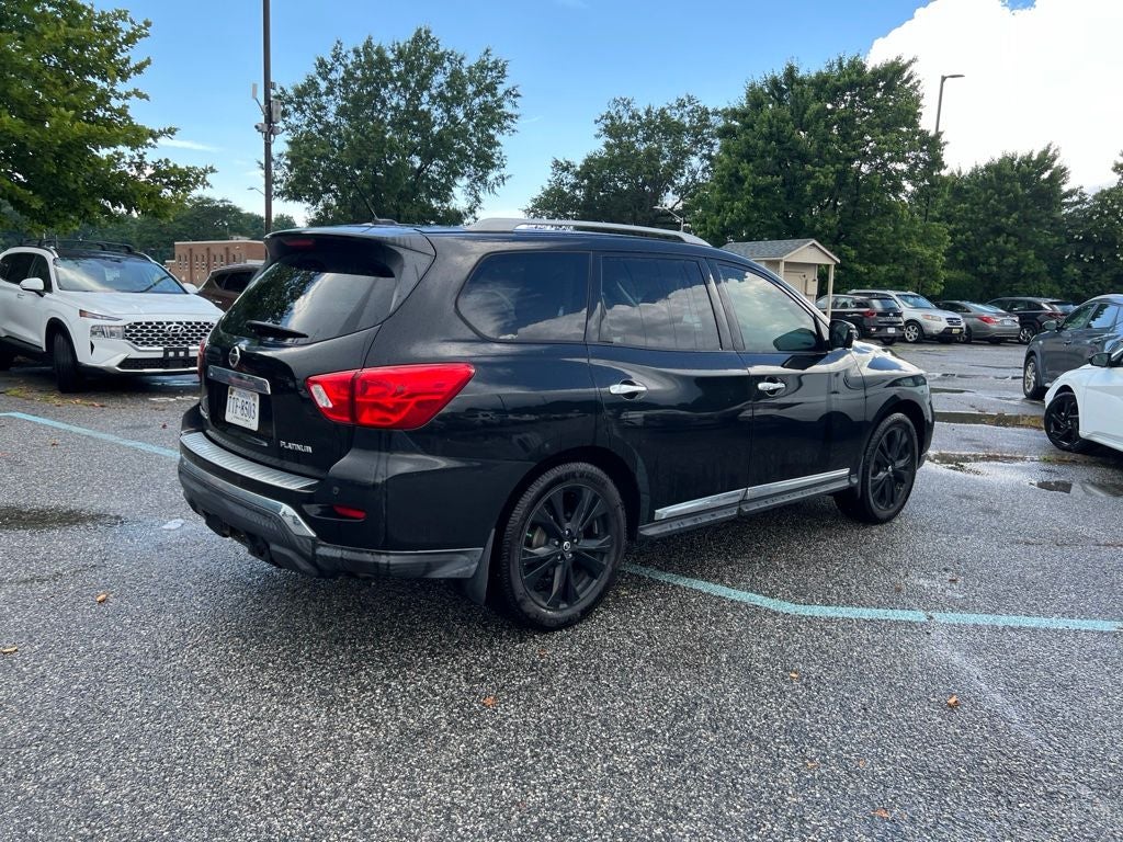 2017 Nissan Pathfinder Platinum