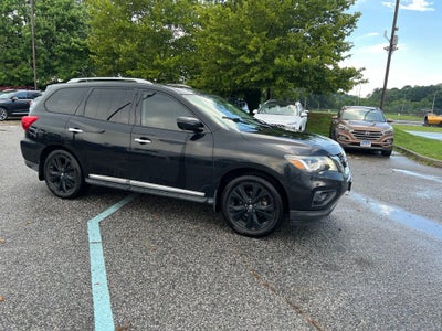 2017 Nissan Pathfinder Platinum