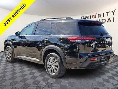2025 Nissan Pathfinder SV