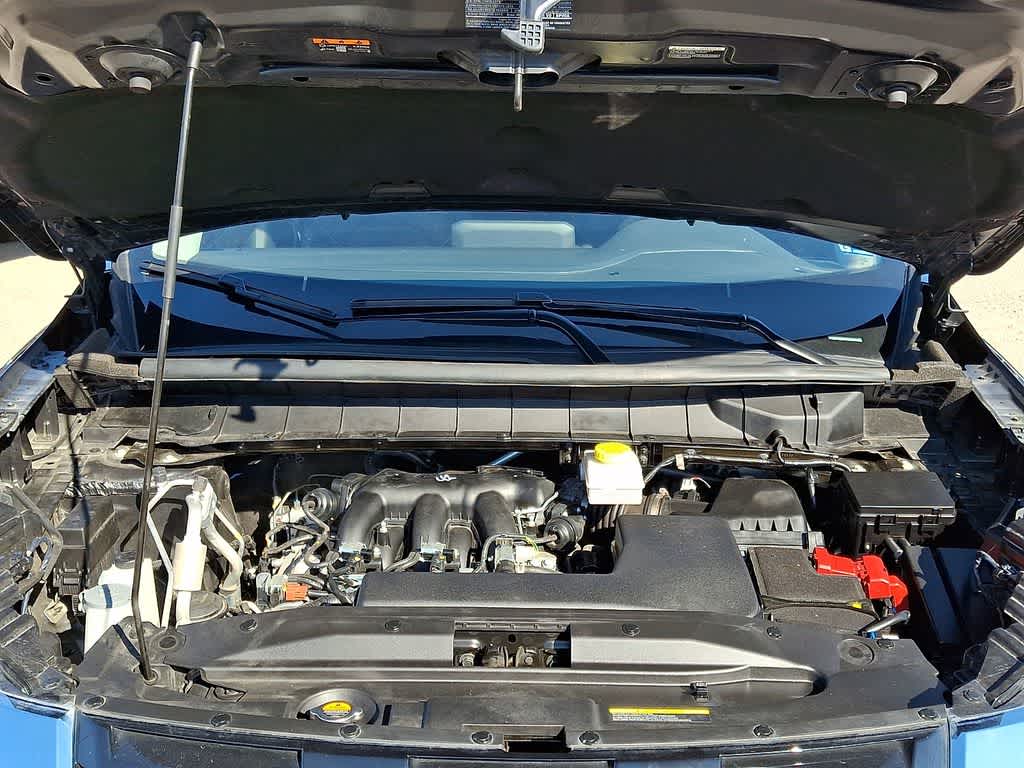 2024 Nissan Pathfinder SV