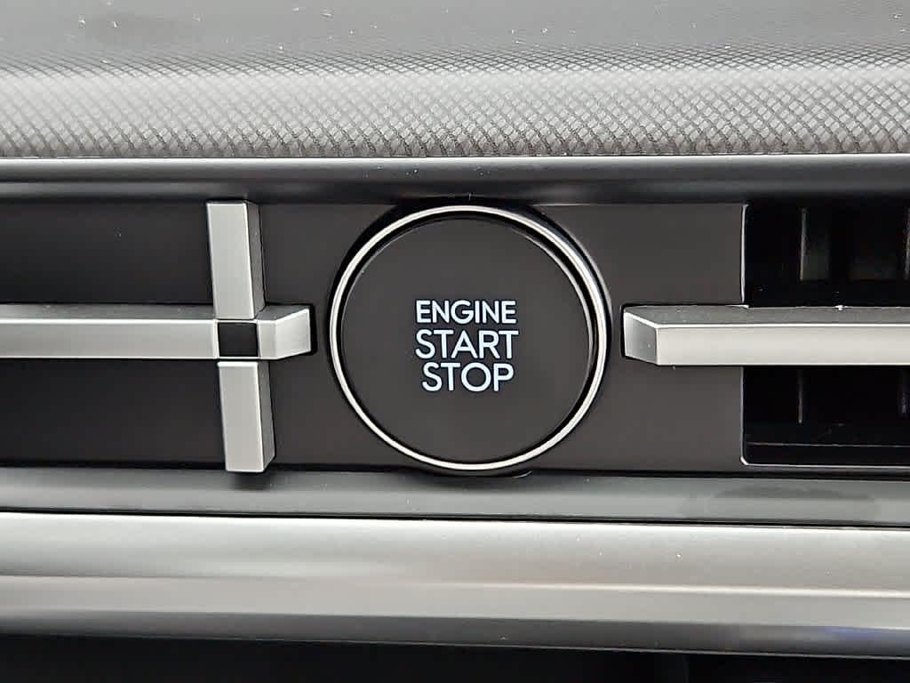 2027 Hyundai Santa Fe SE