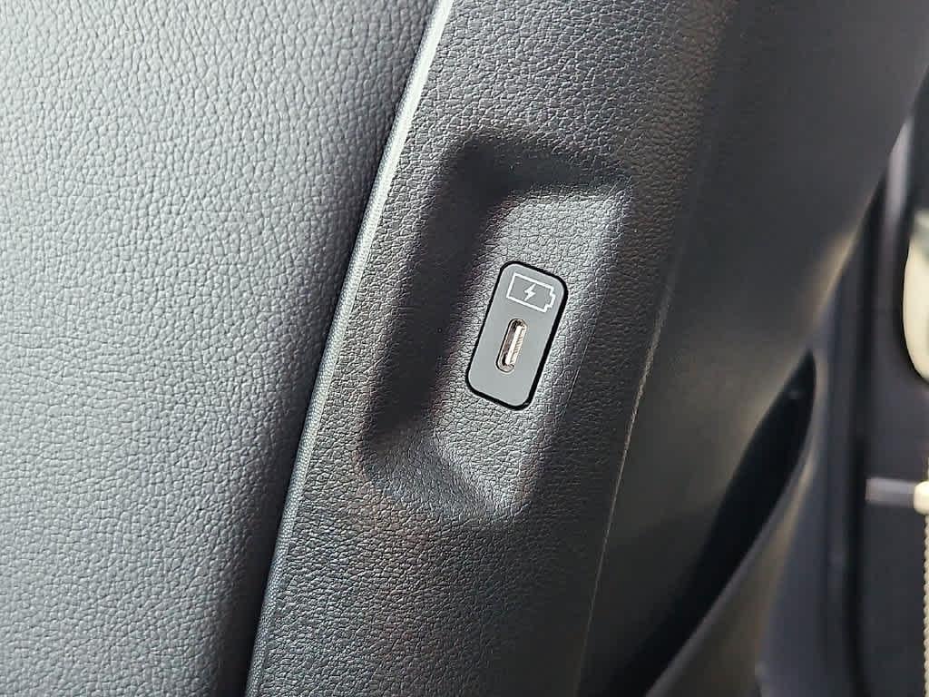 2027 Hyundai Santa Fe Limited 6P