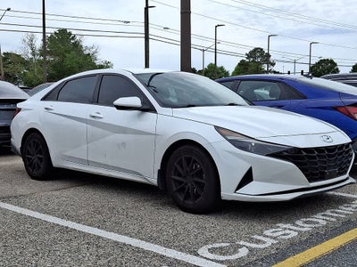 2022 Hyundai Elantra SEL