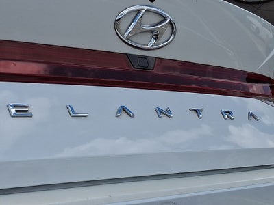 2022 Hyundai Elantra SEL