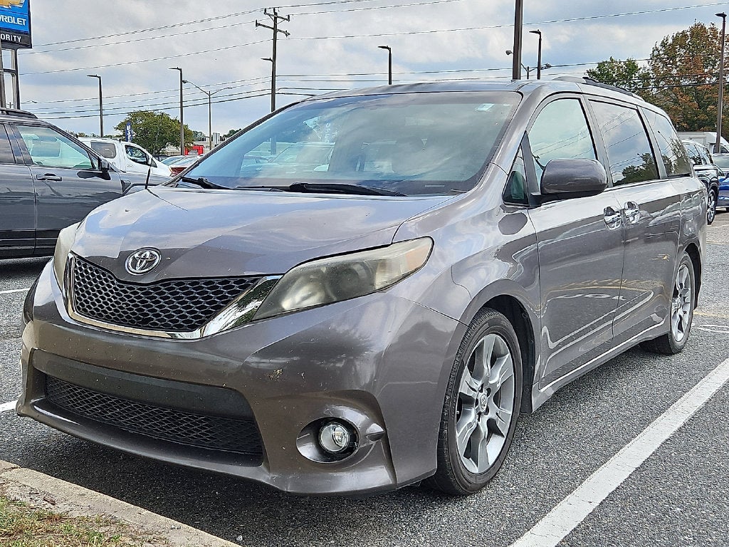 2014 Toyota Sienna SE