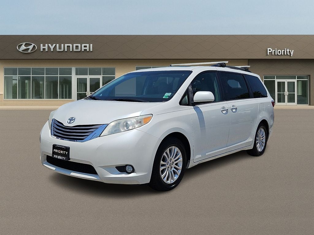 2016 Toyota Sienna XLE