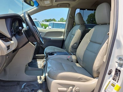 2016 Toyota Sienna XLE