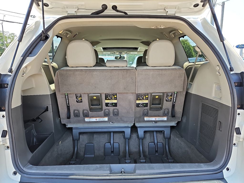 2016 Toyota Sienna XLE