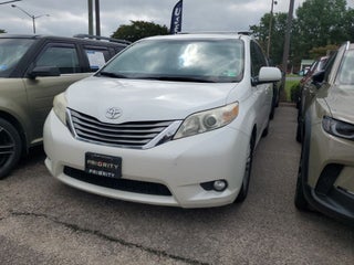 2016 Toyota Sienna XLE