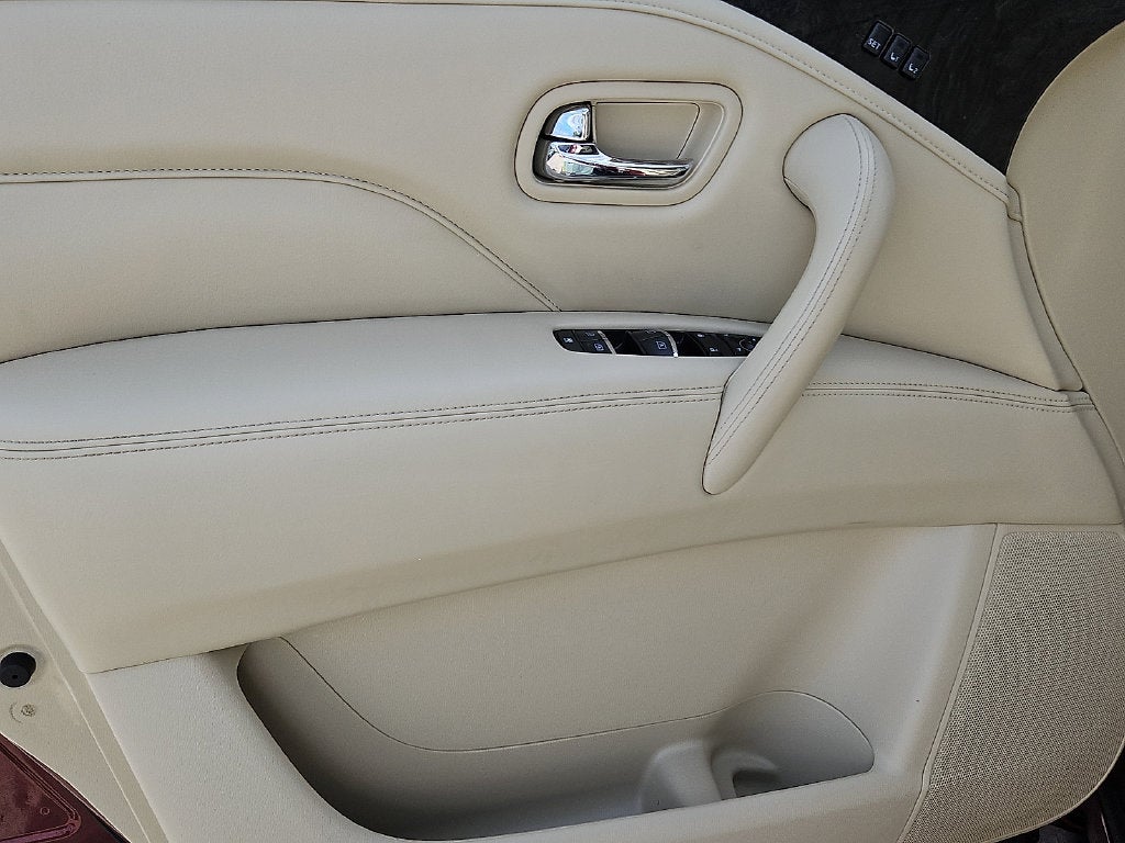 2022 INFINITI QX80 LUXE
