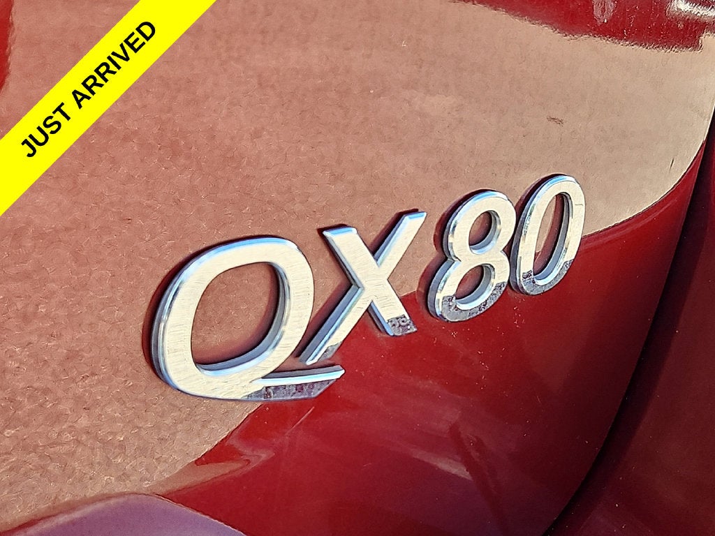 2022 INFINITI QX80 LUXE