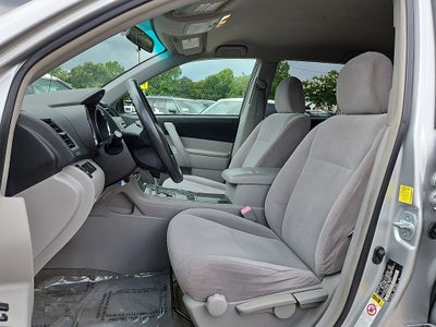 2010 Toyota Highlander Base