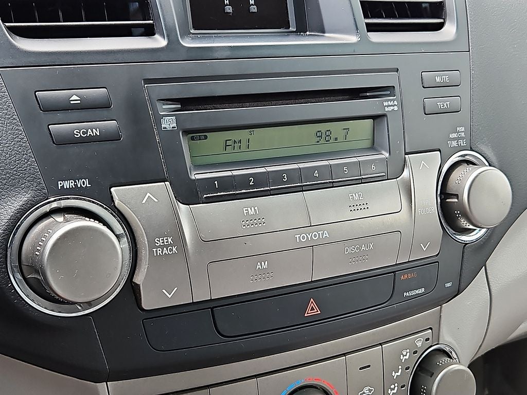 2010 Toyota Highlander Base