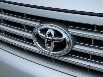 2010 Toyota Highlander Base