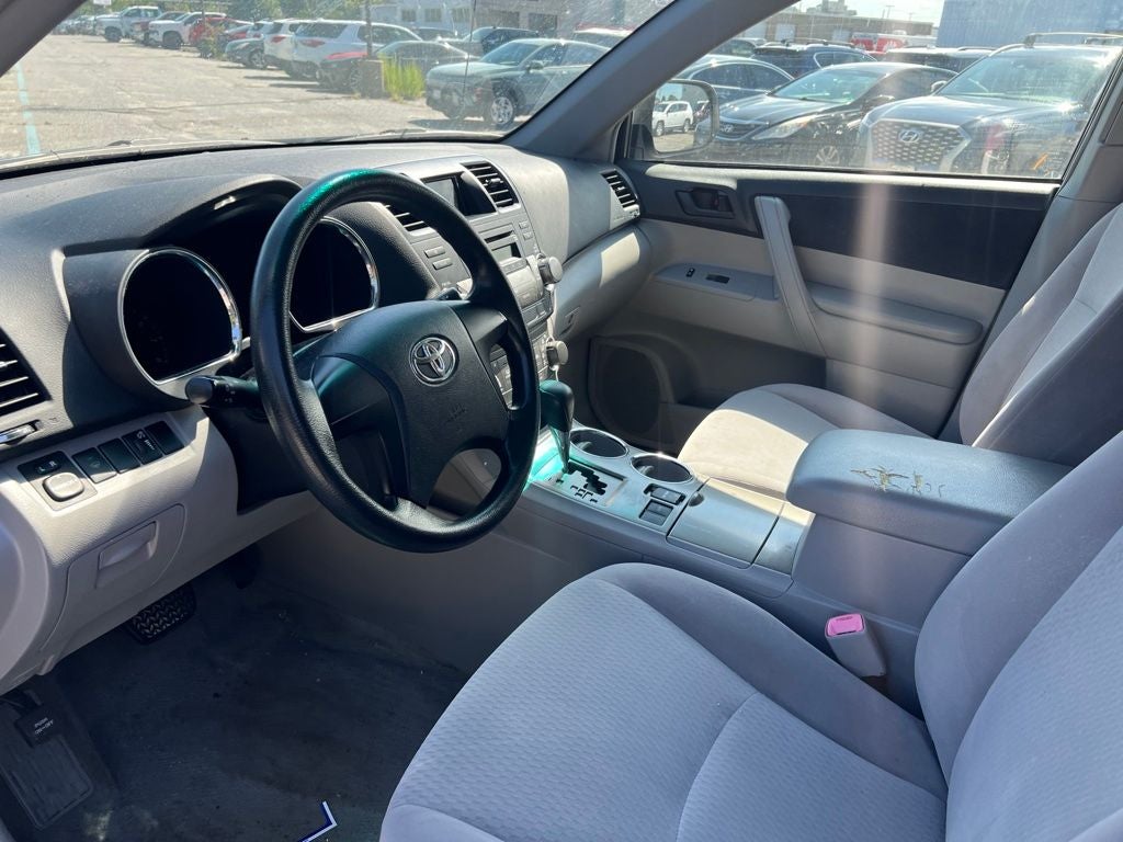 2010 Toyota Highlander Base