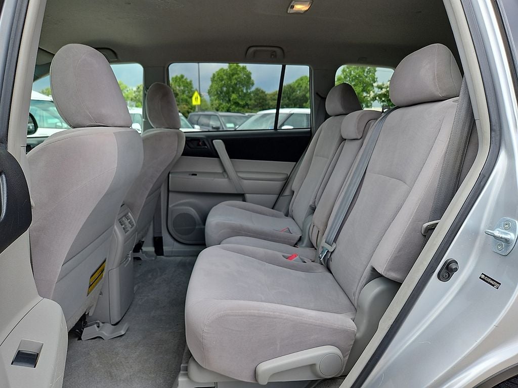 2010 Toyota Highlander Base