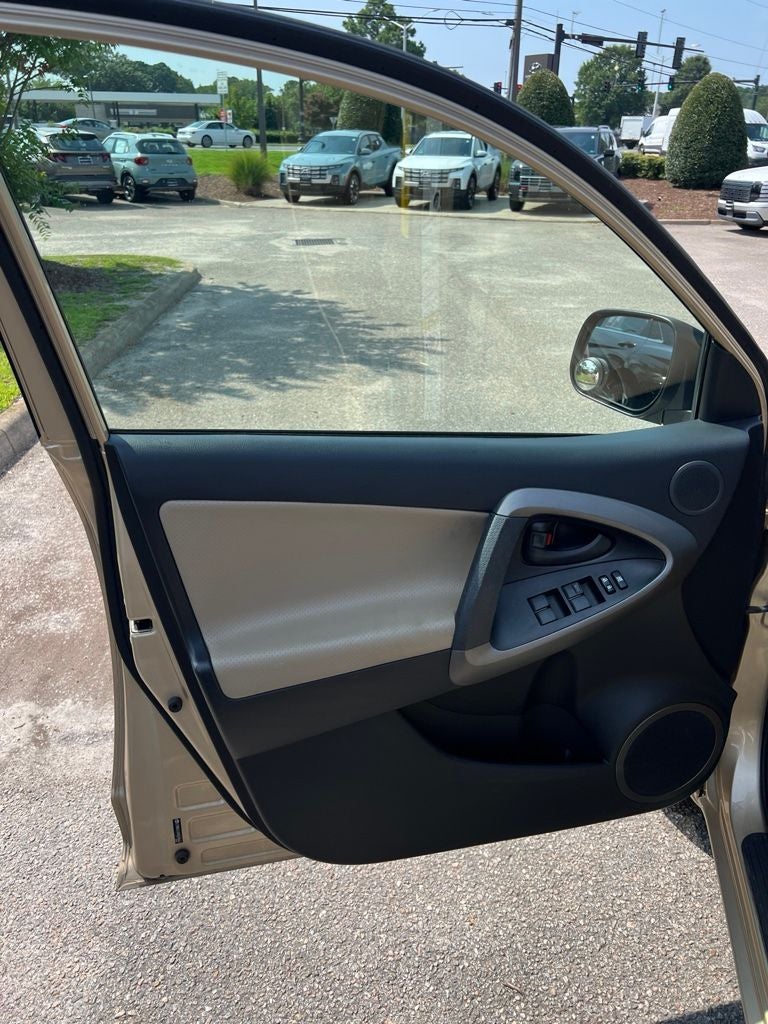2009 Toyota RAV4 Ltd